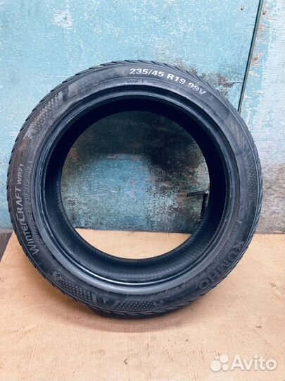 Kumho WinterCraft WP71 235/45 R19 99V