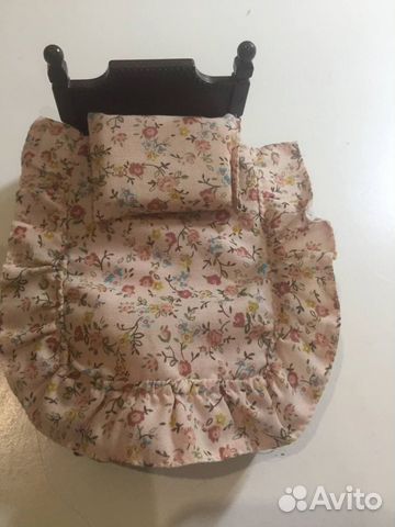 Кроватка игрушечная Sylvanian Families