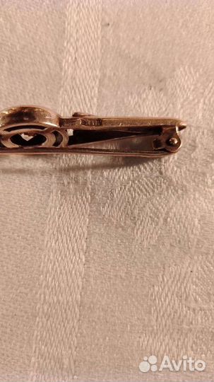 Винтаж.Серебряная брошь с горным хрусталём