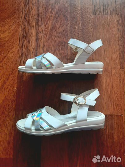 Босоножки на девочку