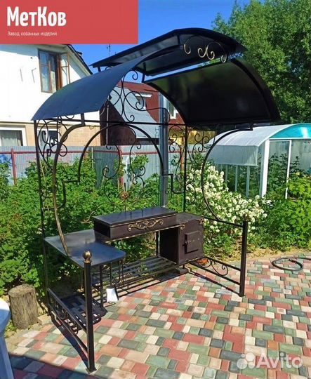 Мангал с печью под казан и крышей