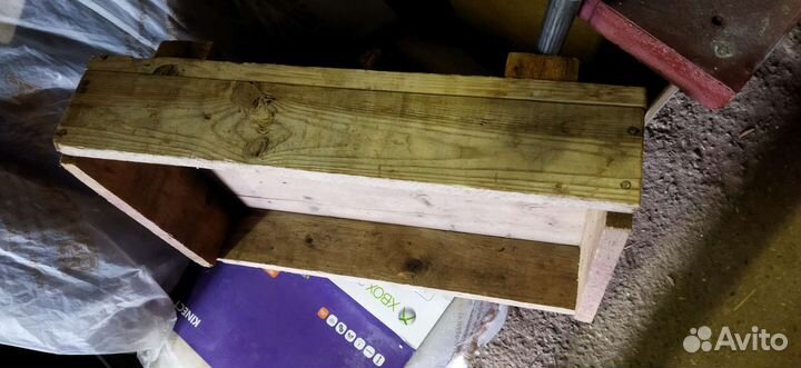 Четыре ящика и стаканчики для рассады