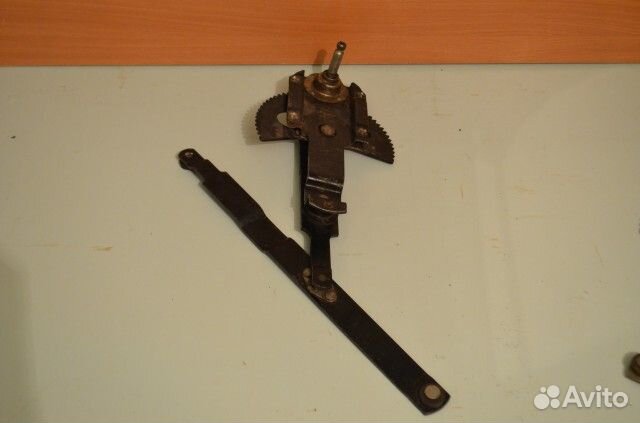 Механизм стеклоподъемника газ 2410, 3110, 31029