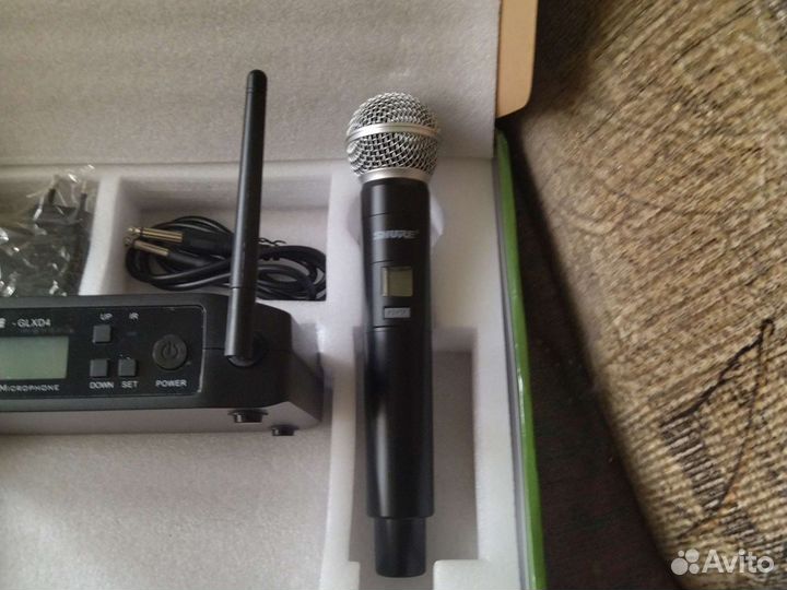 Радиомикрофон shure GLX