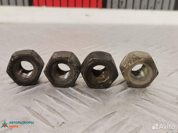 Болт колесный Mazda 323 BJ 1998 060326161A