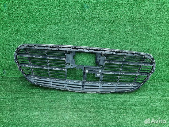 Решетка радиатора Mercedes-Benz S-Class