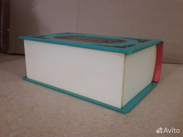 Кассетница для аудиокассет