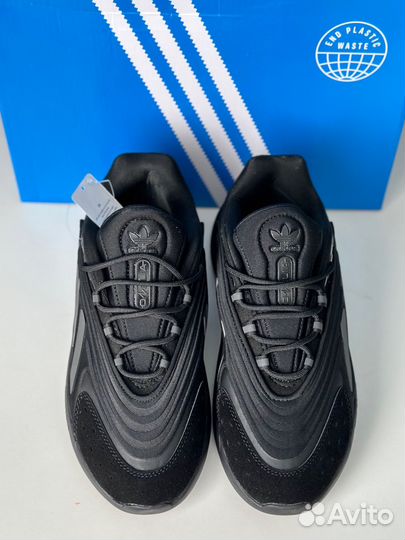 Adidas Ozelia black