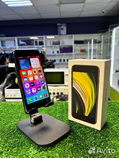 iPhone SE (2020), 128 ГБ