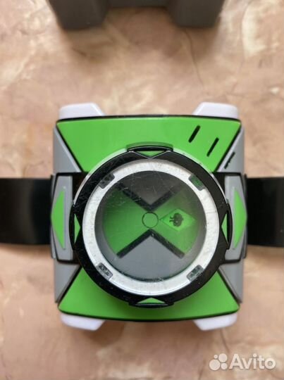 Часы ben 10