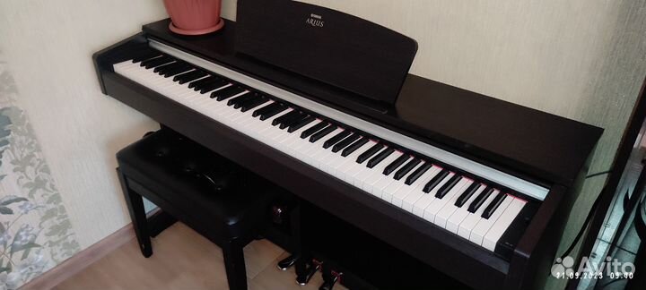 Цифровое пианино yamaha