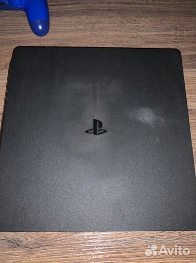 Игровая приставка ps4