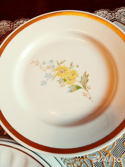 Фарфоровые тарелки СССР винтаж