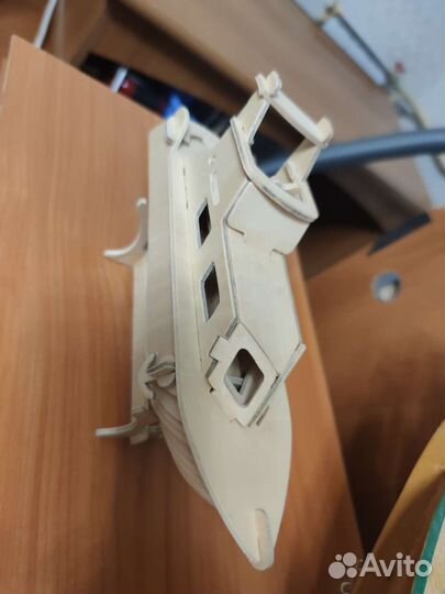 Модель катера