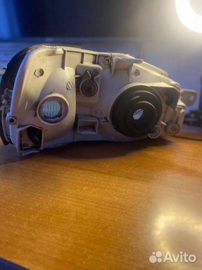 Фара передняя левая Hyundai Accent