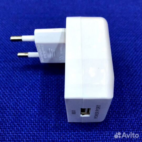 Сетевой адаптер с USB для путешествий