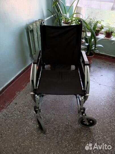 Коляска инвалидная