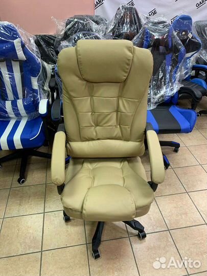 Кресло руководителя с массажем (компьютерное)