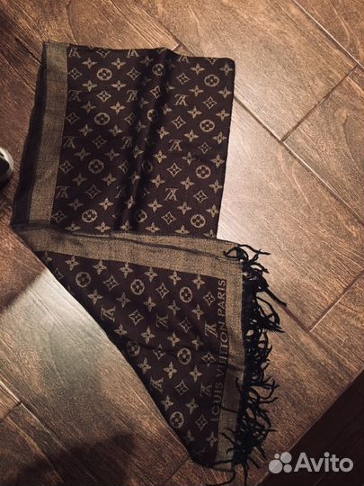 Платье длинное чёрное, палантин