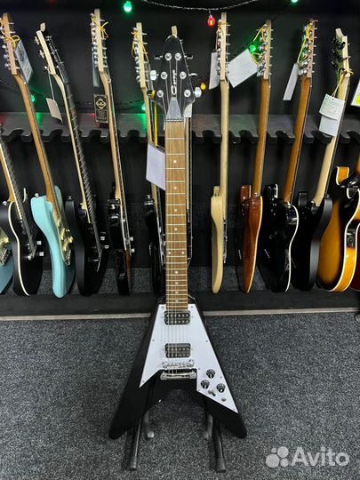 Электрогитара Новая