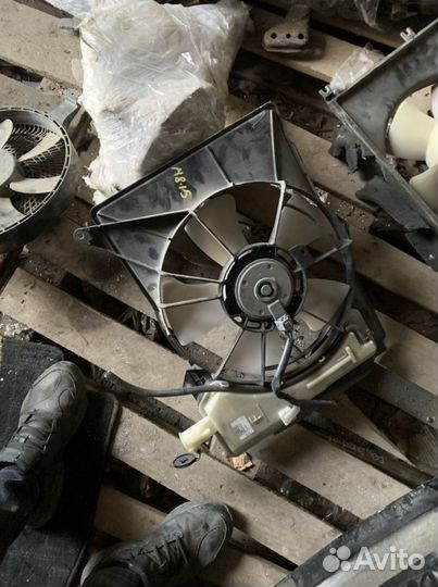 Вентилятор радиатора toyota xb xa vitz bb ist func