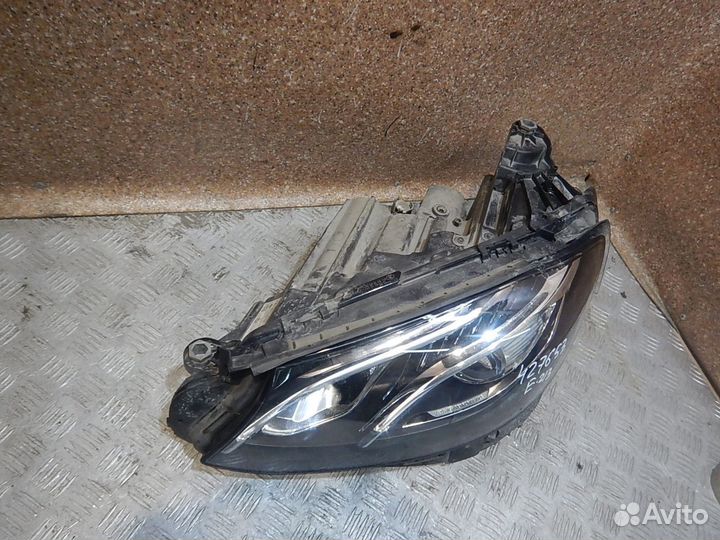 Фара левая, Merсedes-Benz (Мерседес) -mercedes (W2