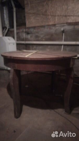 Стол ретро