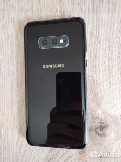 Samsung Galaxy S10e, 6/128 ГБ