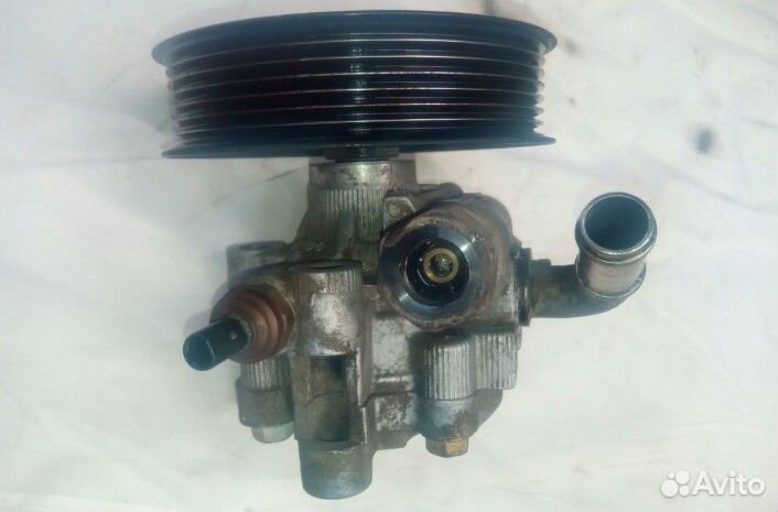 Toyota camry 40 2010г. Генератор/насос гур/кондиц