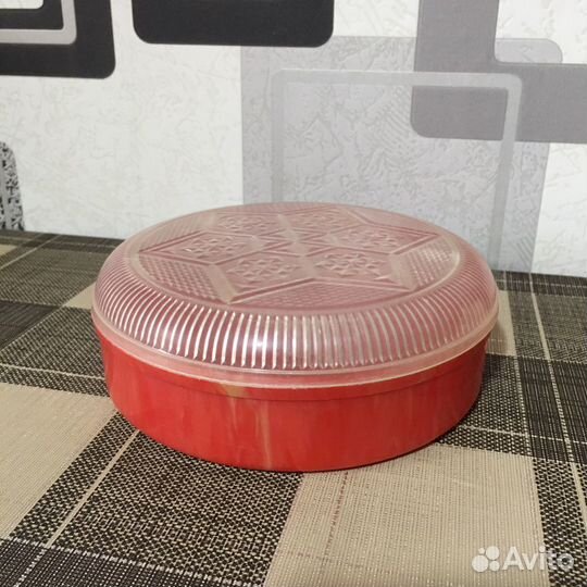 Шкатулки,панно,маникюрный набор СССР