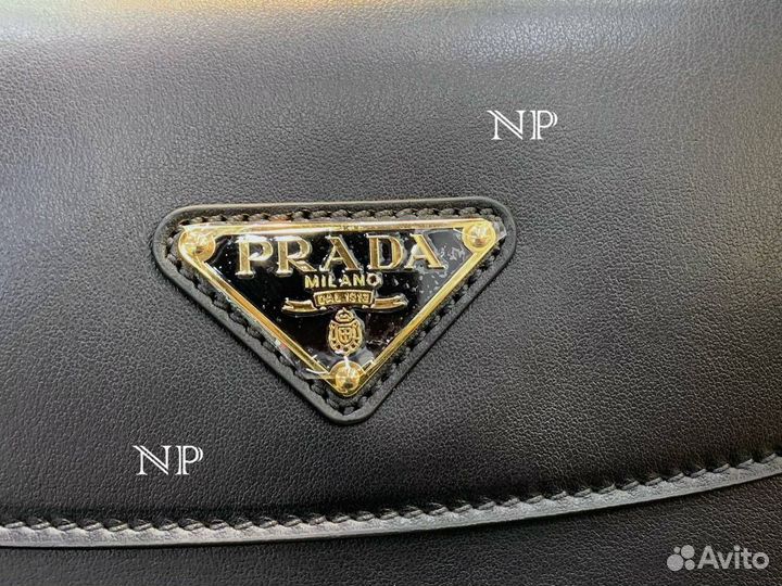 Сумка Prada Arque