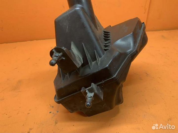 Корпус воздушного фильтра левый Infiniti Fx35 S51