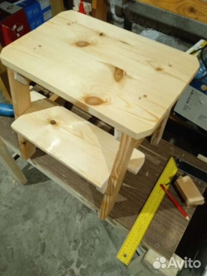 Стремянка из массива дерева