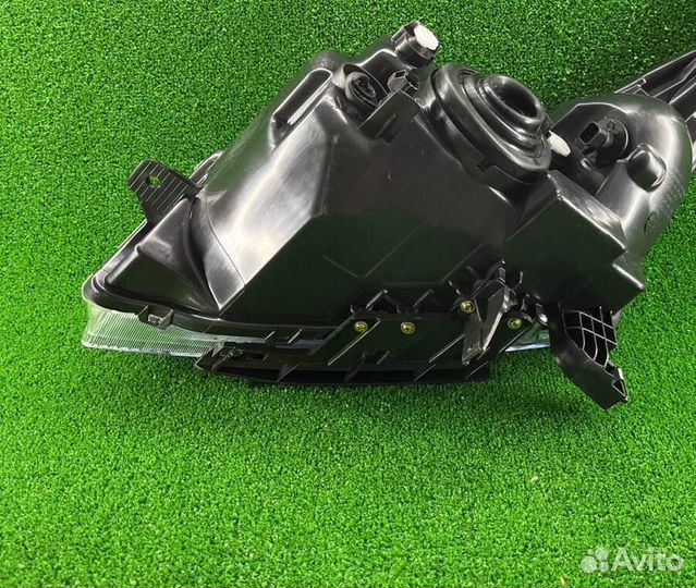 Фара правая Chevrolet Cruze седан