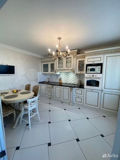 3-к. квартира, 85 м², 7/16 эт.