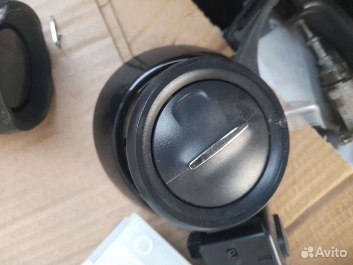 Дефлектор воздушный kaptur renault