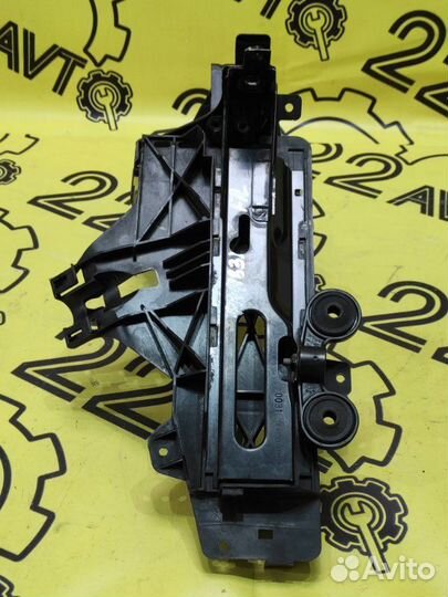 Крепление фары переднее правое Bmw 535Ix F10