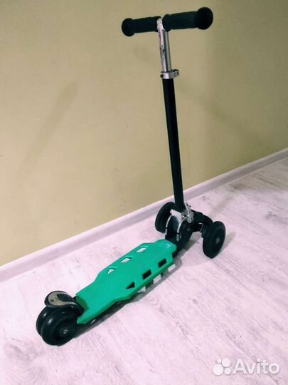 Самокат детский трехколесный