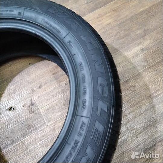 Goodyear Wrangler HP 235/65 R17