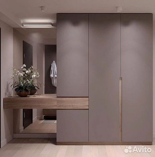 Распашной шкаф