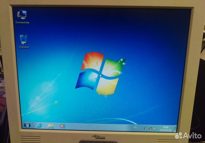 TFT монитор Fujitsu Siemens scenicview P15-1A
