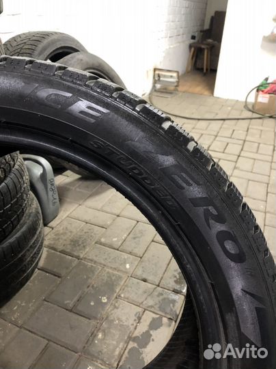Pirelli Ice Zero 275/40 R20