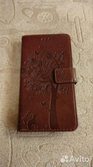 Чехол на телефон