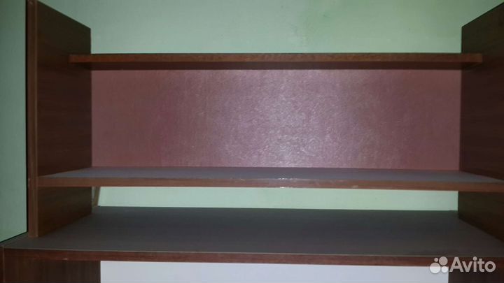 Книжные полки