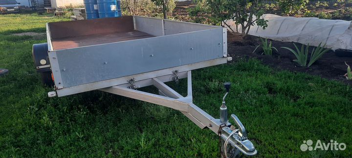 Прицеп легковой