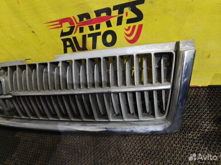 Решетка радиатора Nissan Cedric PY32 VG30E