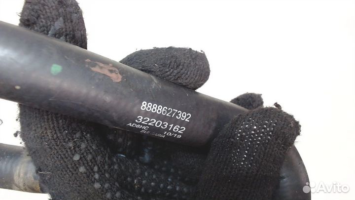 Патрубок охлаждения Volvo XC90, 2017