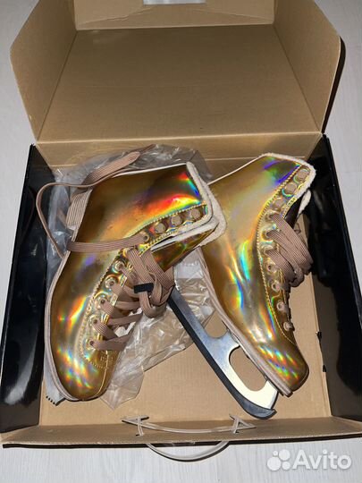 Коньки новые голографические 39р