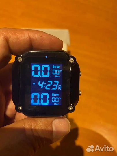 Система контроля давления в шинах для мотоциклов