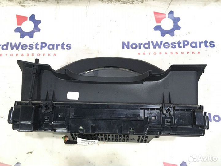 Панель приборов Mercedes-Benz W204 C180 седан